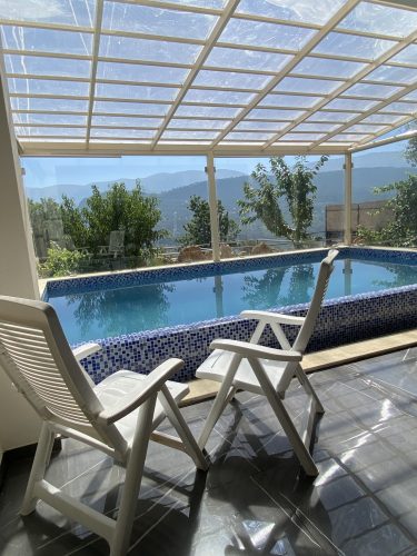 6 bedrooms, 5 bathrooms villa with pool in Lebanon