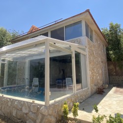 6 bedrooms, 5 bathrooms villa with pool in Lebanon