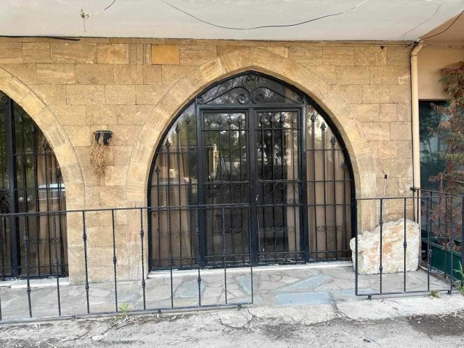 beautiful ground floor apartment, guesthouse in Batroun